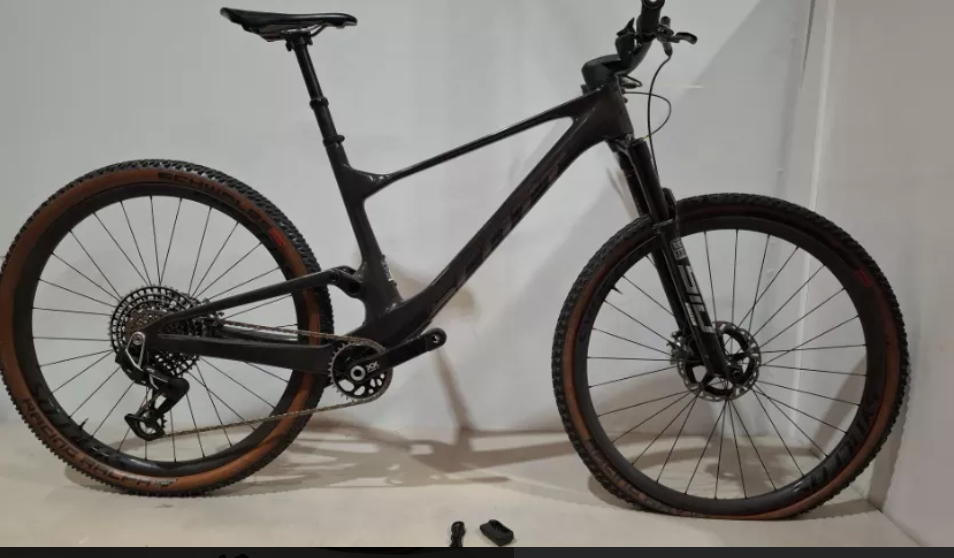 SCOTT SPARK RC WORLD CUP EVO BIKE